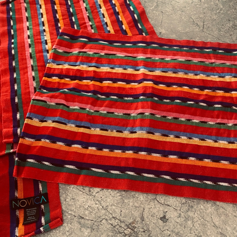 Novica - Picture 4 of 4
